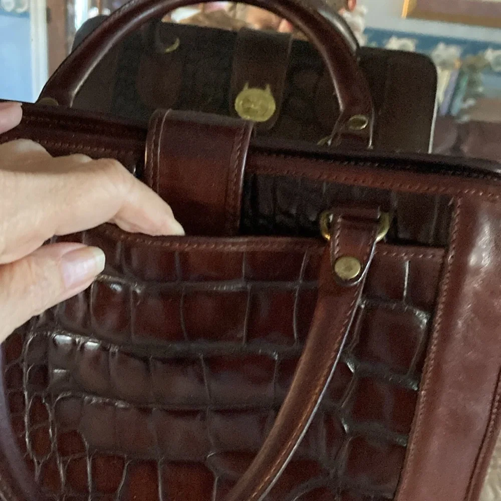 VTG BRAHMIN leather and croc handbag.  Two shades of brown, exc.cond. $280 - Picture 3 of 11